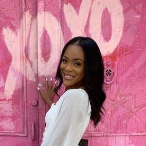 Meet your Posher, Nadia